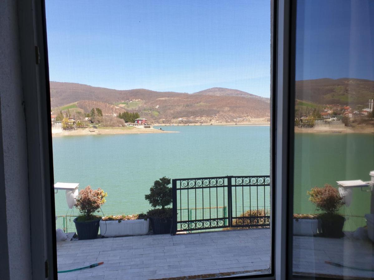 Lake House 新帕扎尔 外观 照片