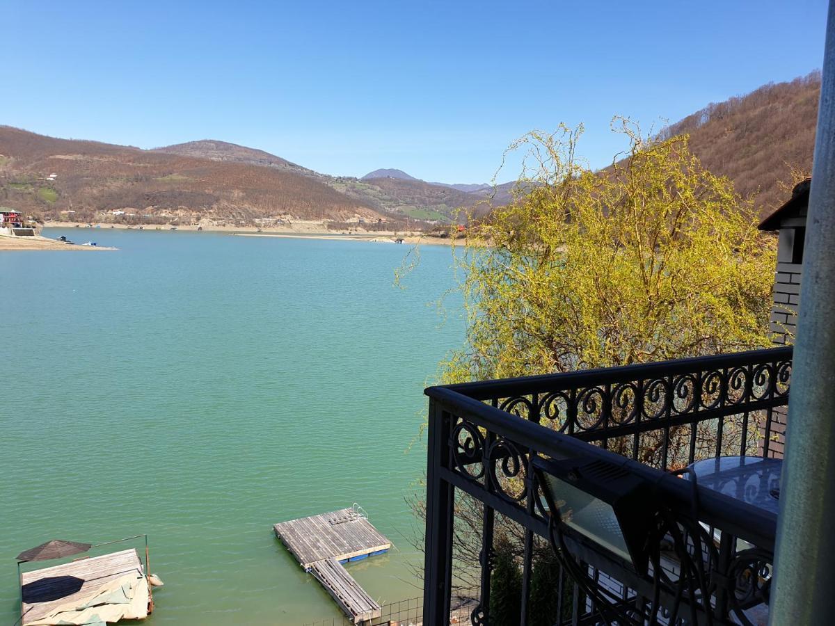 Lake House 新帕扎尔 外观 照片